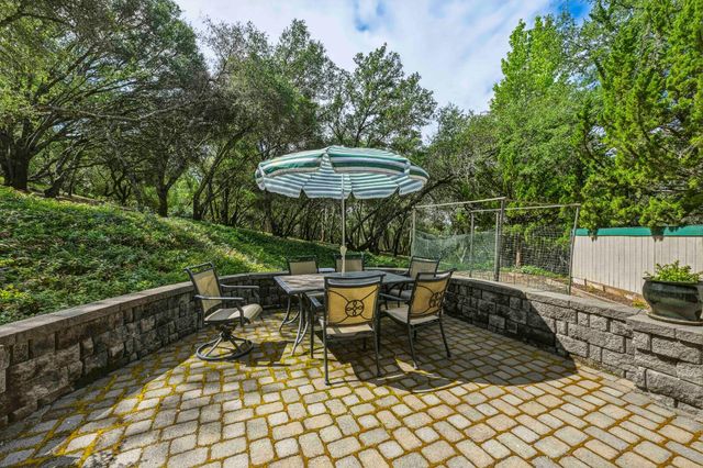 2231 Helios Ct, El Dorado Hills, CA 95762