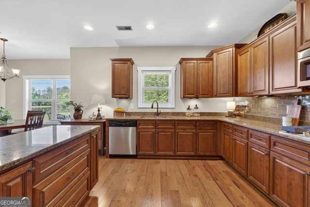 3 Westwood Lake Drive, Newnan, GA 30263