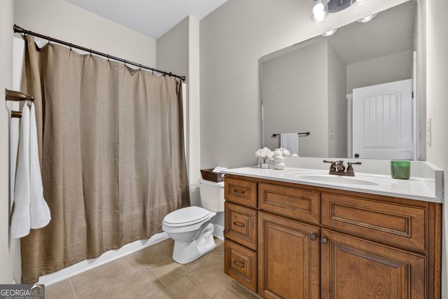 3 Westwood Lake Drive, Newnan, GA 30263