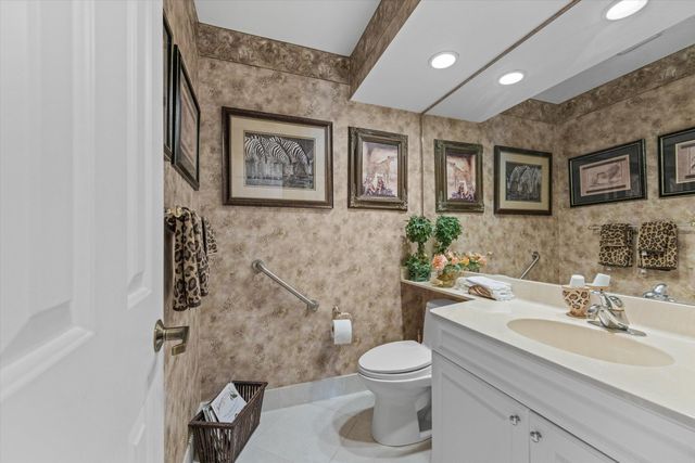 16997 Freshwind Circle, Jupiter, FL 33477