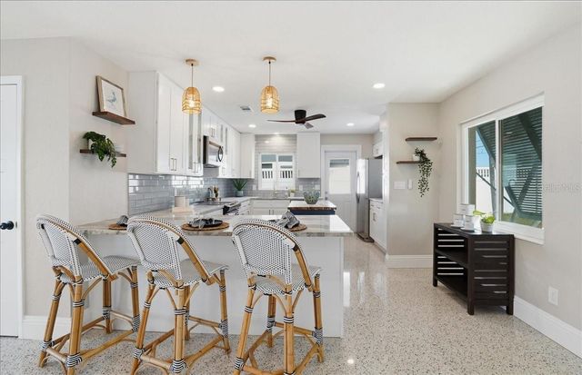 510 115TH AVENUE, Treasure Island, FL 33706