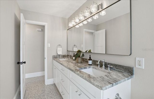 510 115TH AVENUE, Treasure Island, FL 33706