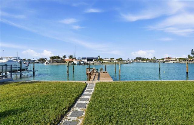 510 115TH AVENUE, Treasure Island, FL 33706