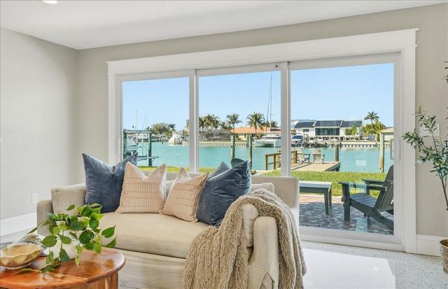 510 115TH AVENUE, Treasure Island, FL 33706