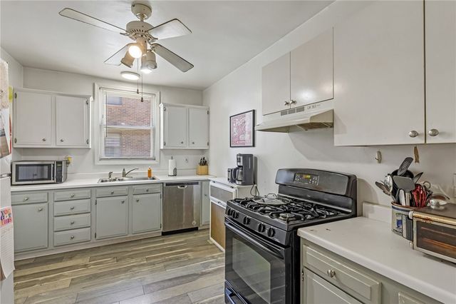 536&538 Lansdale Pl, Mt Lebanon, PA 15228