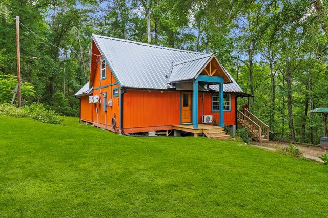 300 James Lane, Coldspring, TX 77331