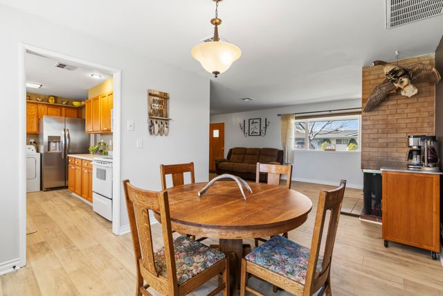 10553 Wright Avenue, Klamath Falls, OR 97603