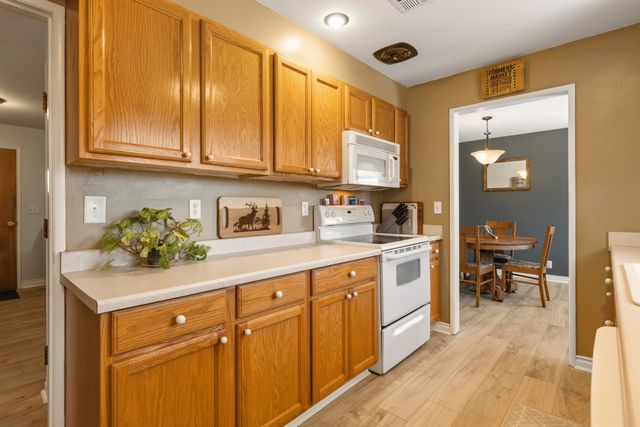 10553 Wright Avenue, Klamath Falls, OR 97603