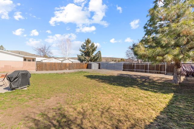 10553 Wright Avenue, Klamath Falls, OR 97603