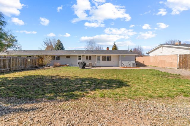 10553 Wright Avenue, Klamath Falls, OR 97603