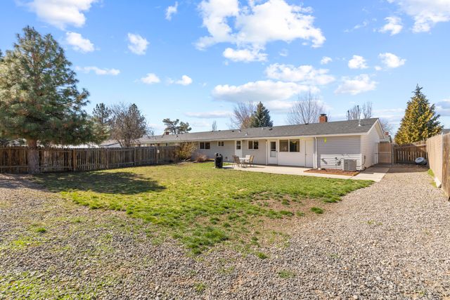 10553 Wright Avenue, Klamath Falls, OR 97603
