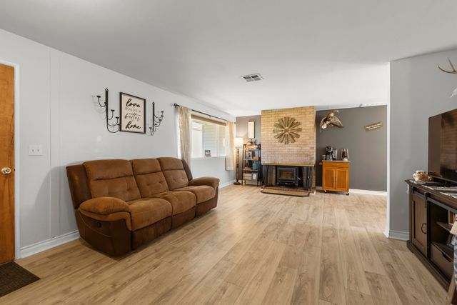 10553 Wright Avenue, Klamath Falls, OR 97603