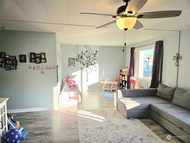 106 Francis Lane, Centralia, WA 98531