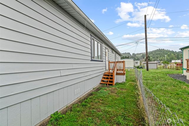 106 Francis Lane, Centralia, WA 98531