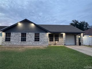 907 E Pebble Drive, Mission, TX 78574