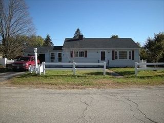 13 Pine St, Templeton, MA 01468