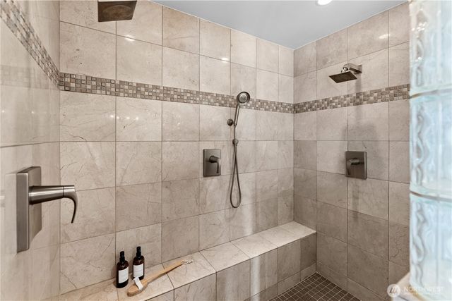 7804 Ray Nash Drive NW, Gig Harbor, WA 98335