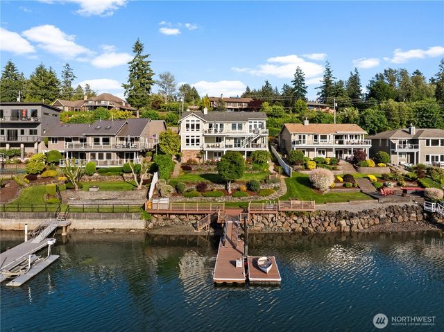 7804 Ray Nash Drive NW, Gig Harbor, WA 98335