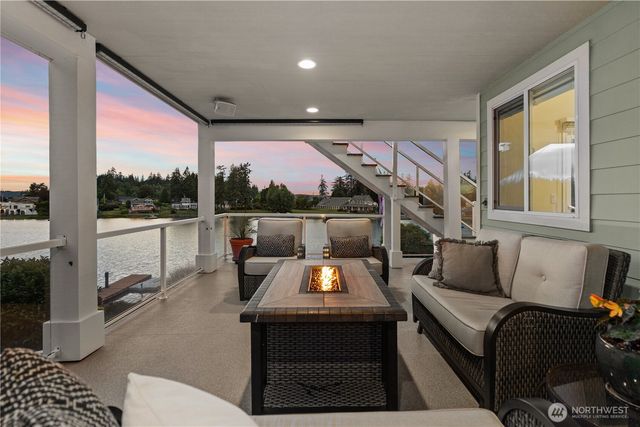 7804 Ray Nash Drive NW, Gig Harbor, WA 98335