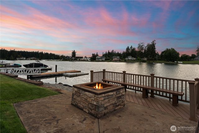 7804 Ray Nash Drive NW, Gig Harbor, WA 98335