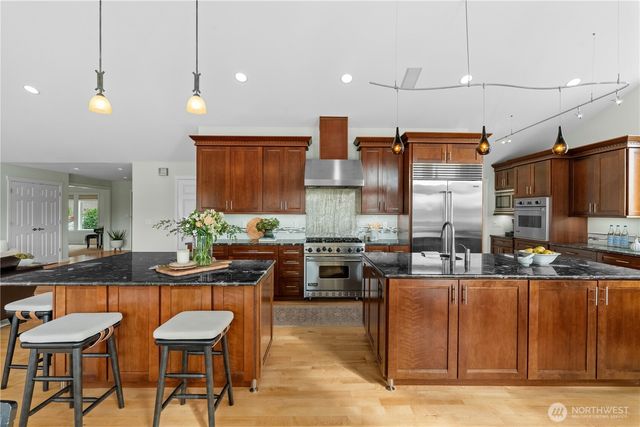 7804 Ray Nash Drive NW, Gig Harbor, WA 98335