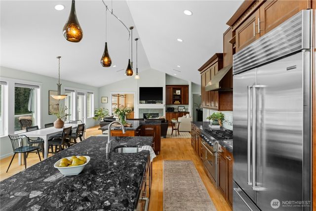7804 Ray Nash Drive NW, Gig Harbor, WA 98335