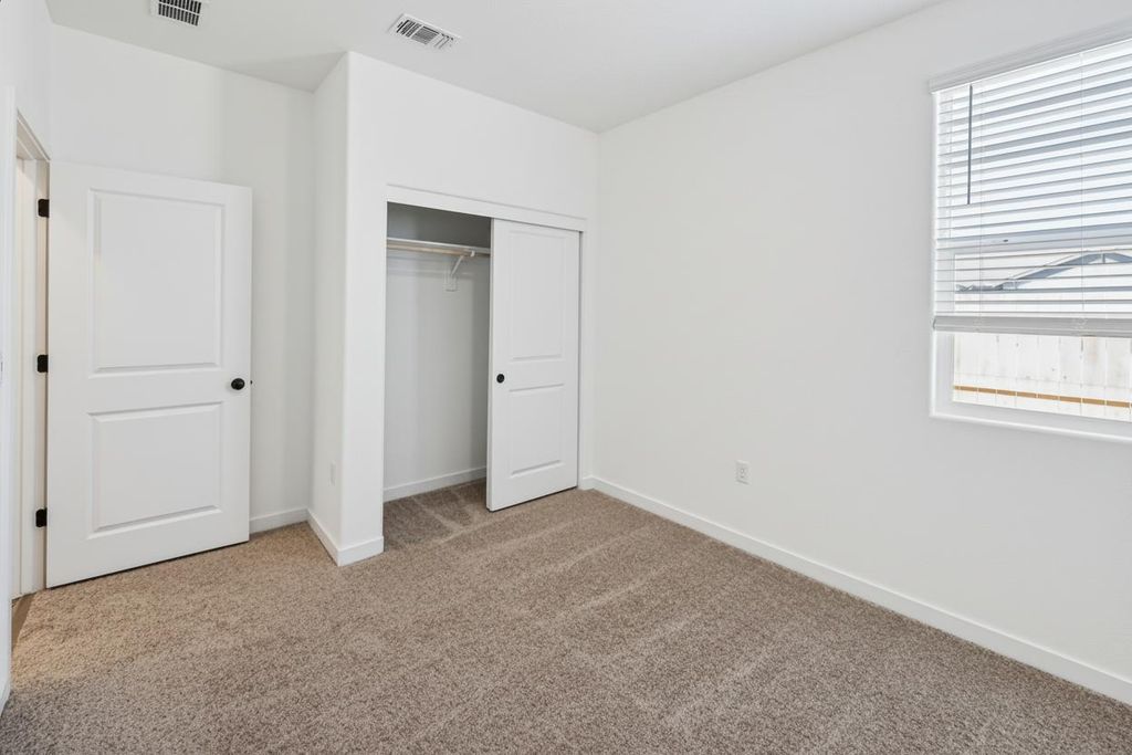 Image 6 of property listing at 628 Riley Avenue # 197, Chowchilla, CA 93610