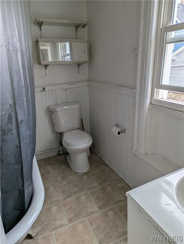 12 Ashley Place, Lockport City, NY 14094