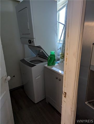 12 Ashley Place, Lockport City, NY 14094