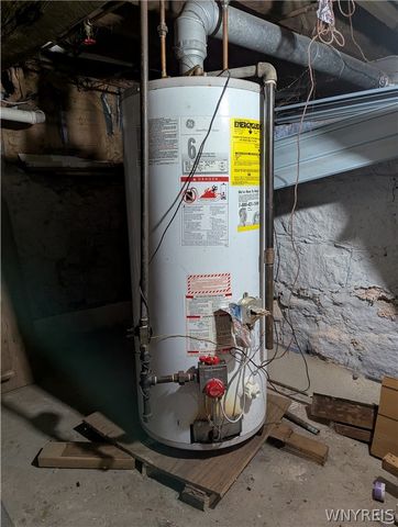 12 Ashley Place, Lockport City, NY 14094