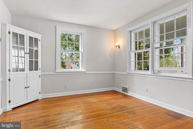 201 GLENDALOUGH RD, Glenside, PA 19038