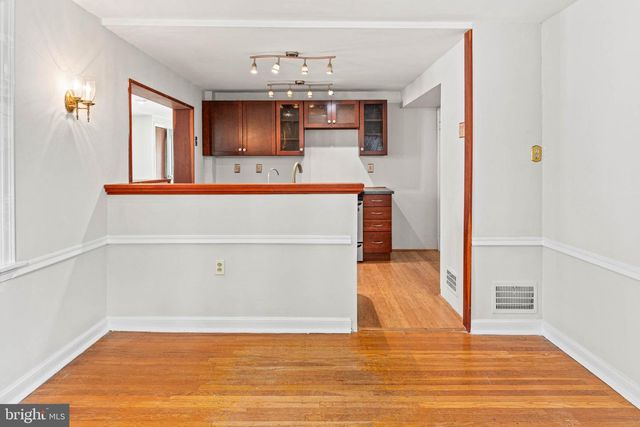 201 GLENDALOUGH RD, Glenside, PA 19038