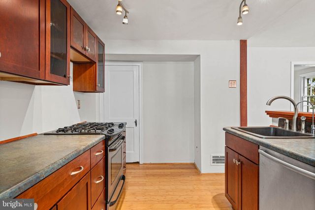 201 GLENDALOUGH RD, Glenside, PA 19038