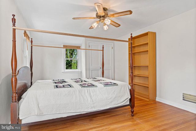 201 GLENDALOUGH RD, Glenside, PA 19038