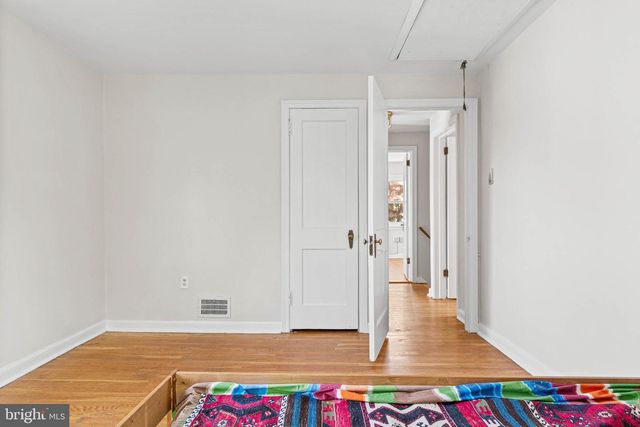 201 GLENDALOUGH RD, Glenside, PA 19038