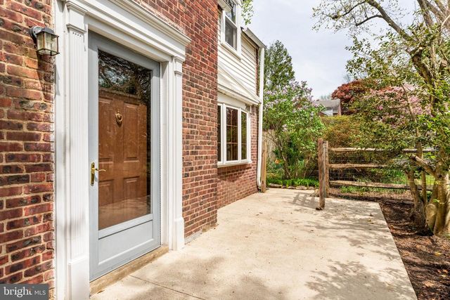 201 GLENDALOUGH RD, Glenside, PA 19038