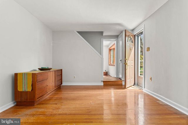 201 GLENDALOUGH RD, Glenside, PA 19038