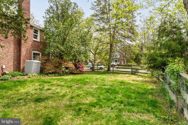 201 GLENDALOUGH RD, Glenside, PA 19038