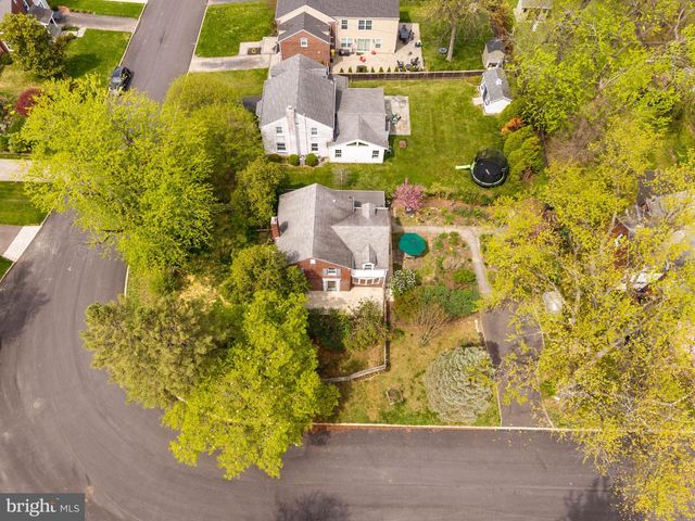 201 GLENDALOUGH RD, Glenside, PA 19038