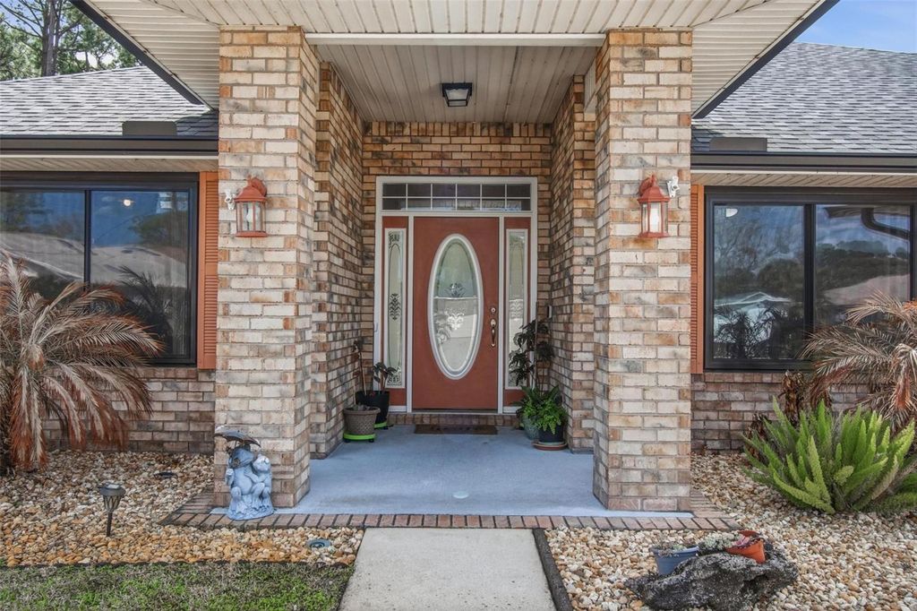 Image 5 of property listing at 129 FORT CAROLINE LANE, Palm Coast, FL 32137