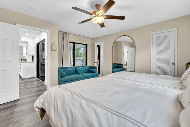 2001 N 52ND Avenue, Hollywood, FL 33021