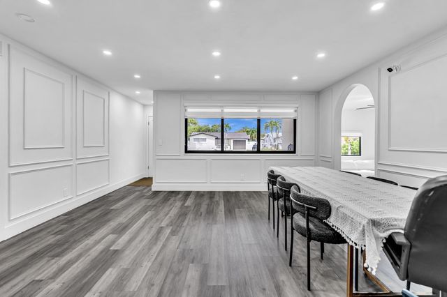 2001 N 52ND Avenue, Hollywood, FL 33021