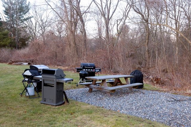 11 Leonard Rd 11, Boxborough, MA 01719