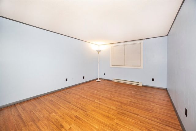 11 Leonard Rd 11, Boxborough, MA 01719