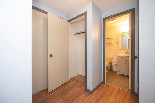 11 Leonard Rd 11, Boxborough, MA 01719