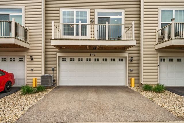 541 Cimmaron Circle, Crystal Lake, IL 60012