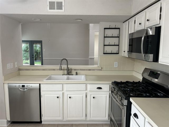 15802 Oak Mountain Drive, Houston, TX 77095