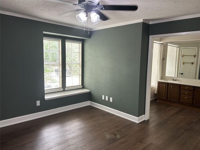 15802 Oak Mountain Drive, Houston, TX 77095