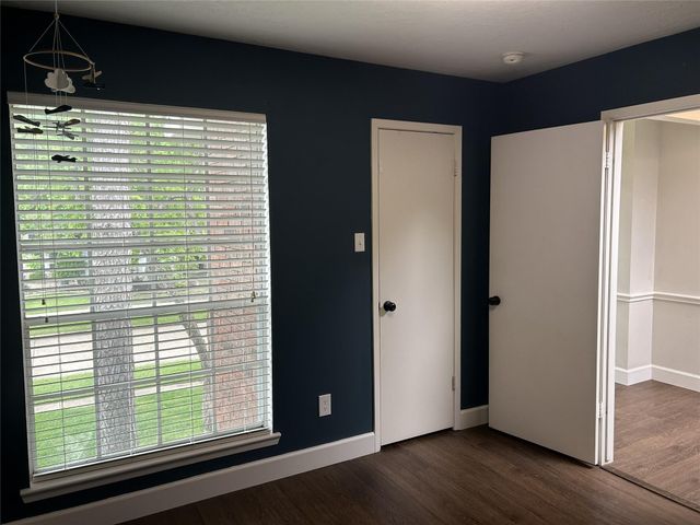 15802 Oak Mountain Drive, Houston, TX 77095