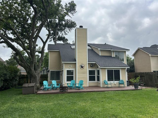 15802 Oak Mountain Drive, Houston, TX 77095